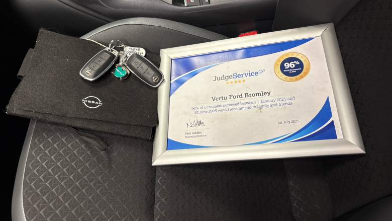 Nissan Juke 1.0 DiG-T 114 N-Connecta 5dr Petrol Hatchback